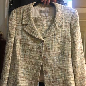 TAHARI tweed skirt suit